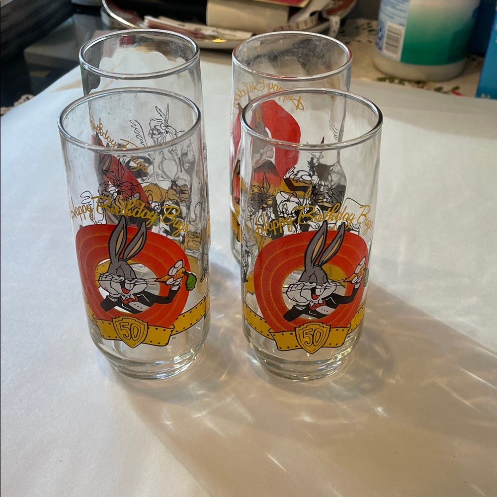 Bugs Bunny 50th Anniversary Glasses (1990)Set of 4 Looney Tunes Warner Bros VTG